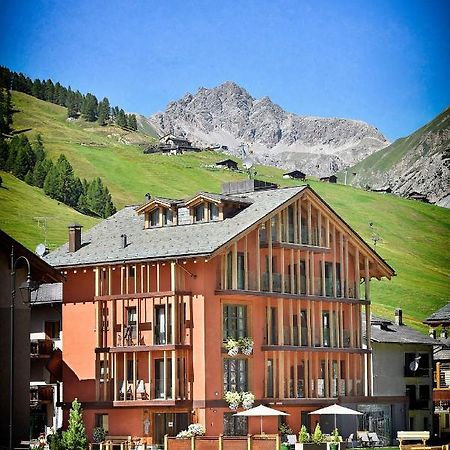 Hotel Roberta Alpine Adults Only Livigno Bagian luar foto