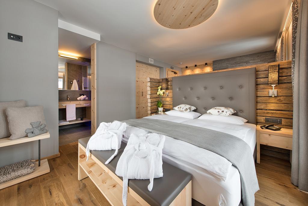 Hotel Roberta Alpine Adults Only Livigno Bagian luar foto