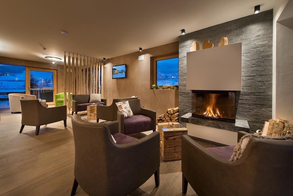 Hotel Roberta Alpine Adults Only Livigno Bagian luar foto