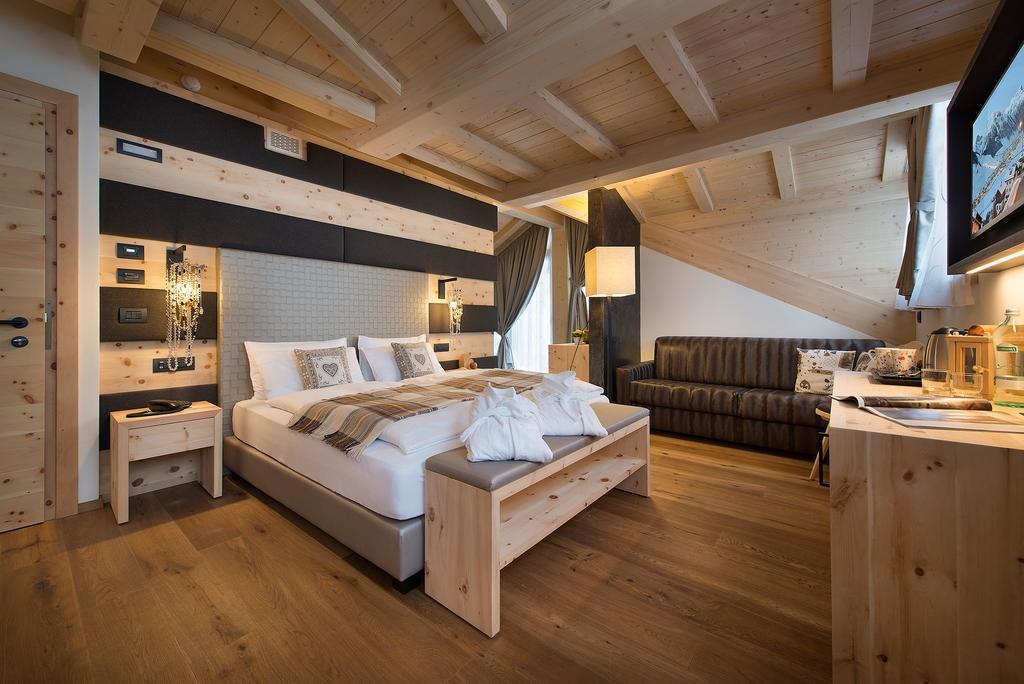 Hotel Roberta Alpine Adults Only Livigno Bagian luar foto