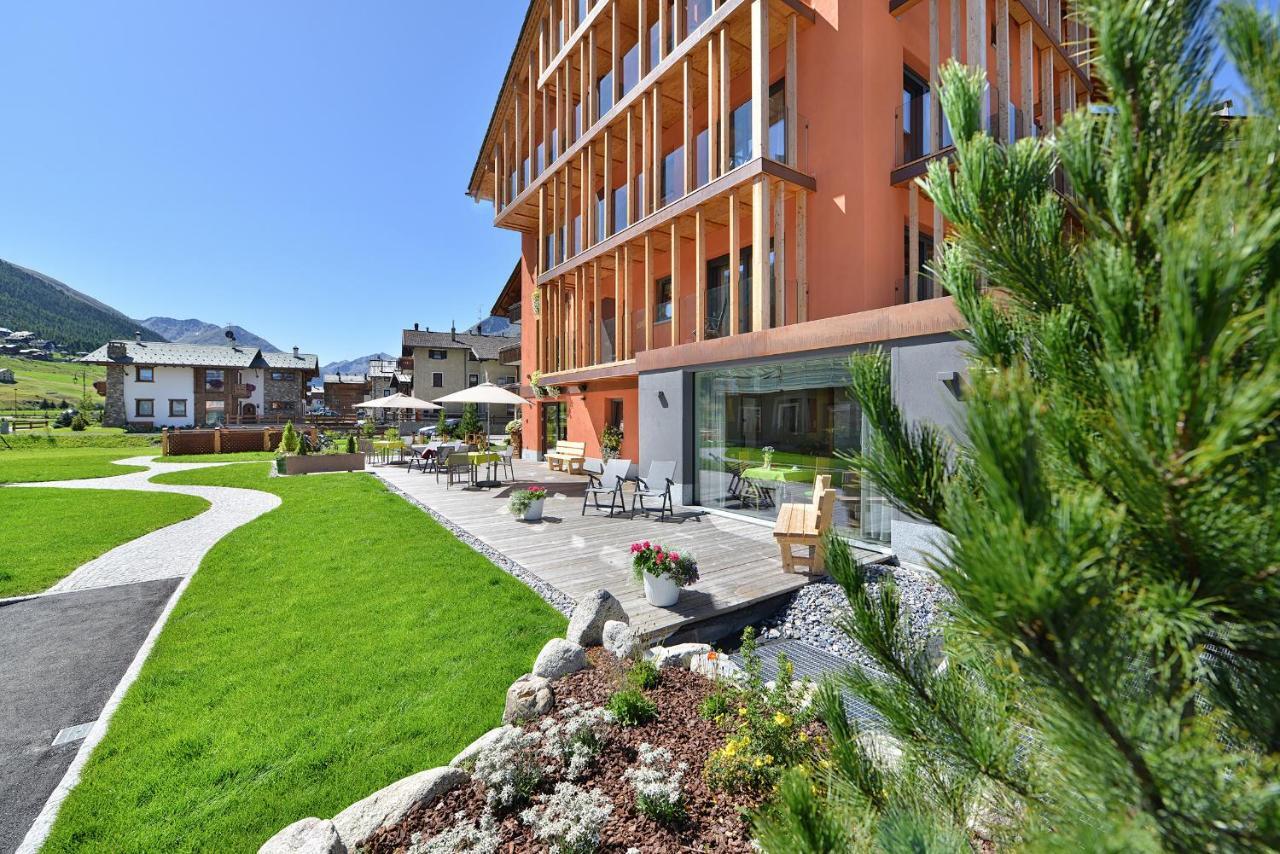 Hotel Roberta Alpine Adults Only Livigno Bagian luar foto